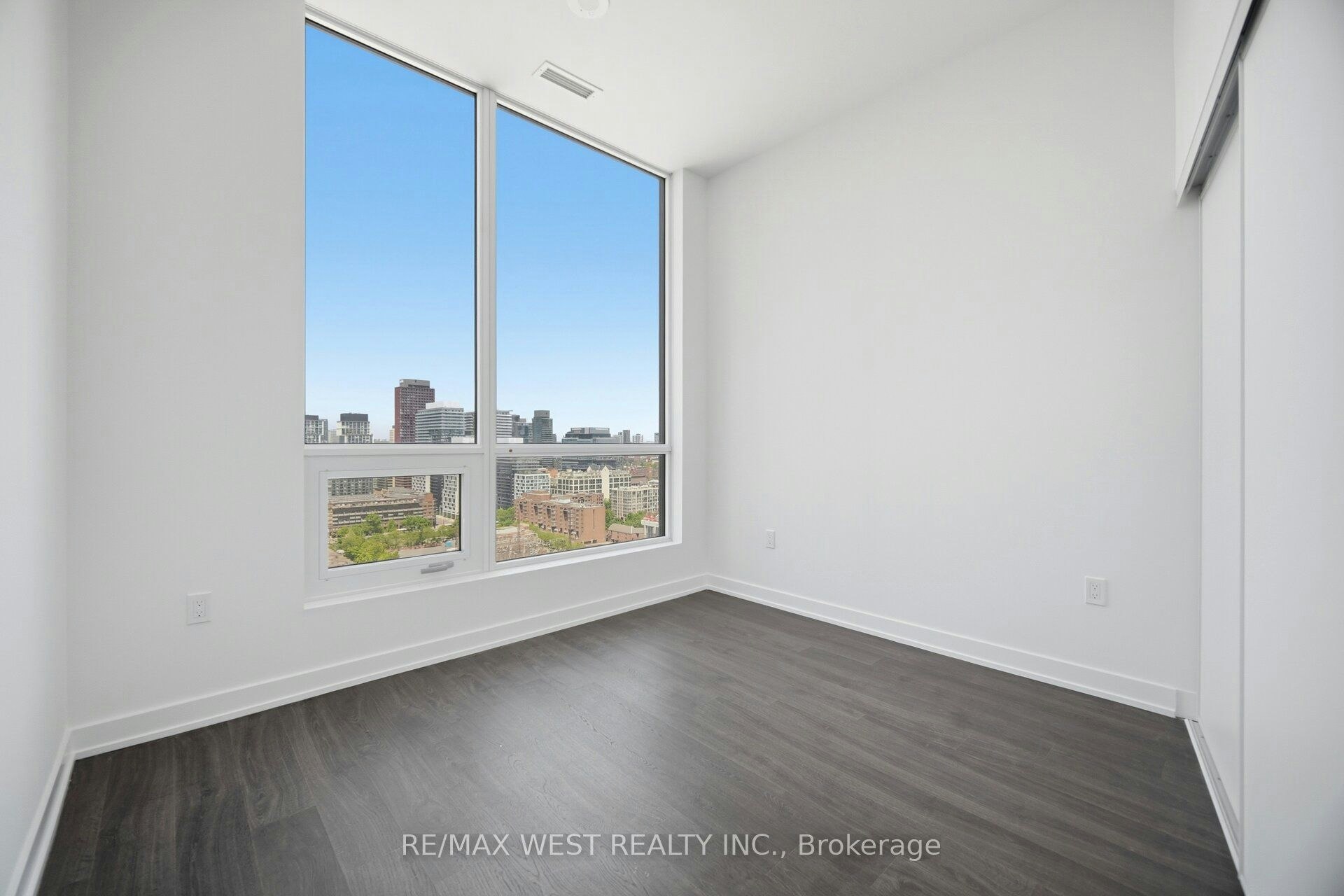 701-15 Richardson Street, Toronto, ON, M5A 0Y5 - 21