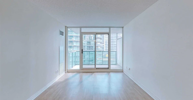 1005-51 Lower Simcoe Street, Toronto, ON, M5J 3A2 - 2