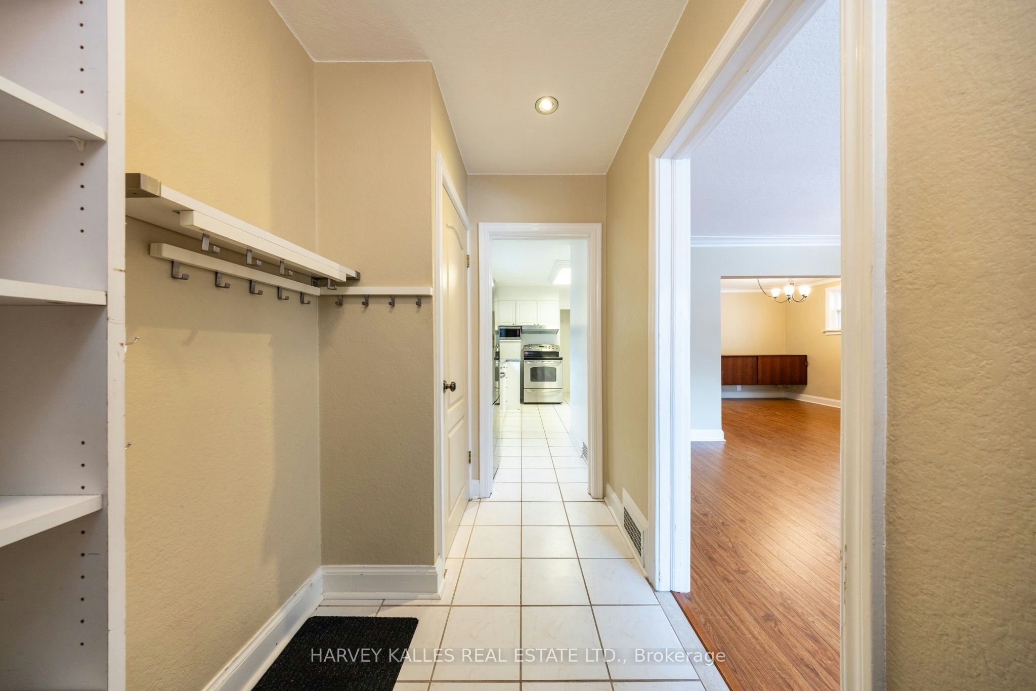 Main-222 Joicey Boulevard, Toronto, ON, M5M 2V5 - 2