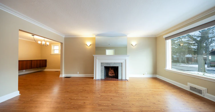 Main-222 Joicey Boulevard, Toronto, ON, M5M 2V5 - 5