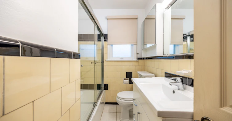 Main-222 Joicey Boulevard, Toronto, ON, M5M 2V5 - 24