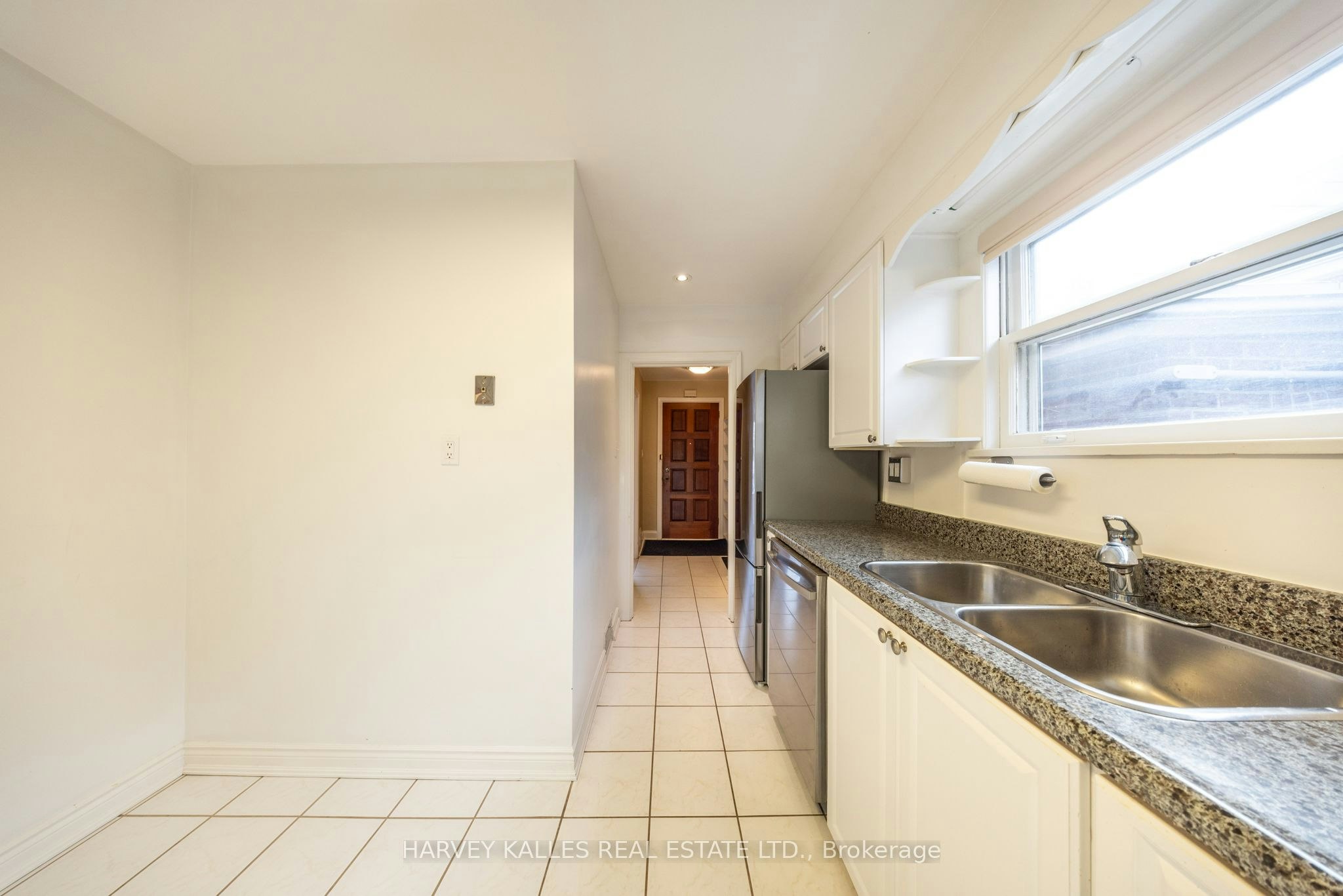 Main-222 Joicey Boulevard, Toronto, ON, M5M 2V5 - 16