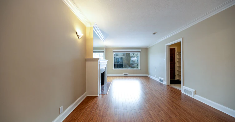 Main-222 Joicey Boulevard, Toronto, ON, M5M 2V5 - 9