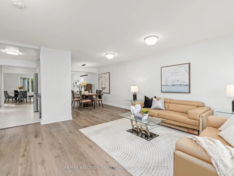 35 Almore Avenue, Toronto, ON, M3H 2G9 - 6