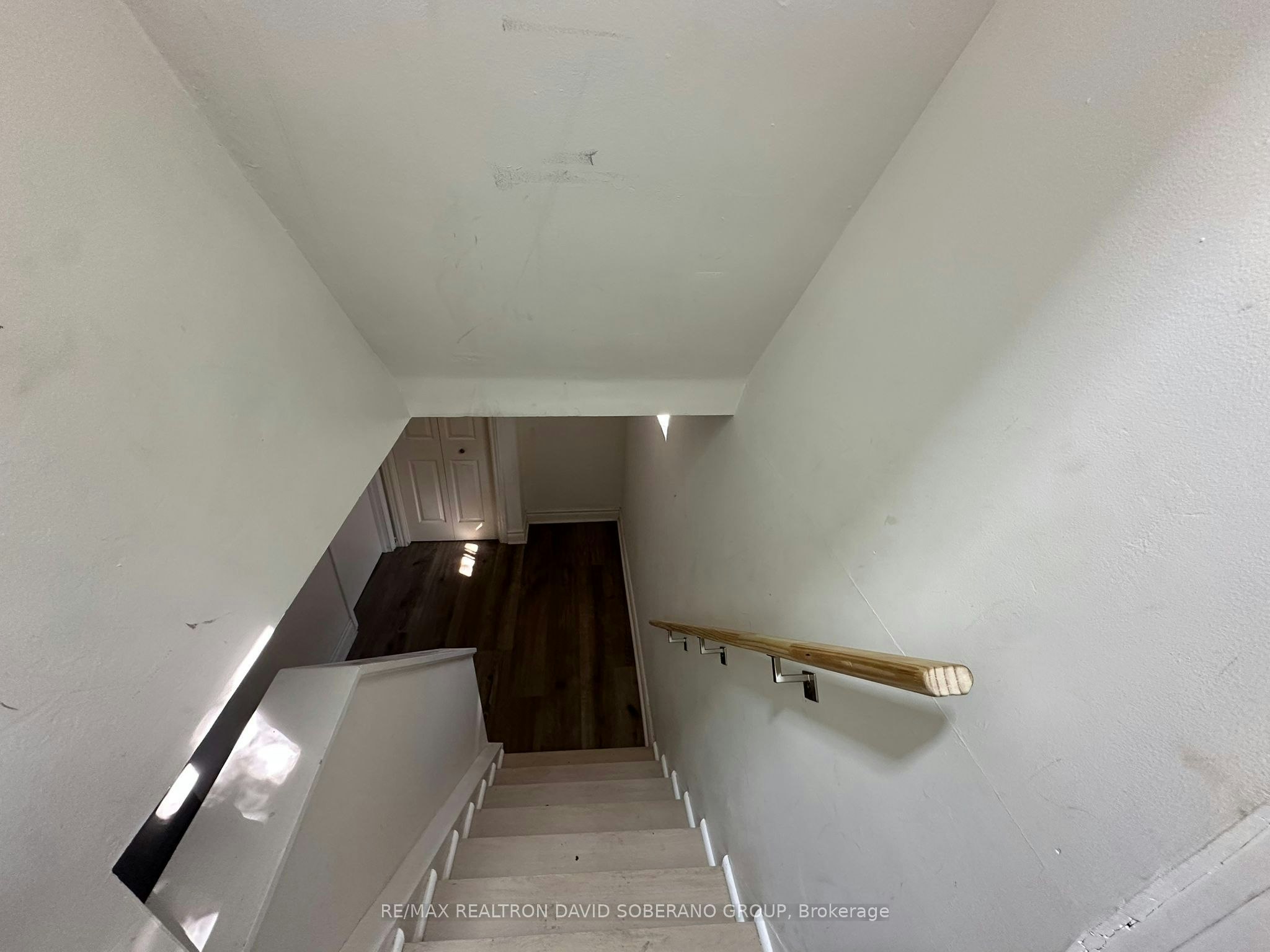 35 Almore Avenue, Toronto, ON, M3H 2G9 - 26