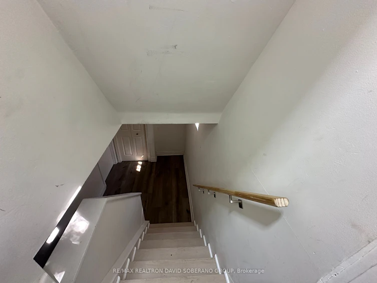 35 Almore Avenue, Toronto, ON, M3H 2G9 - 26