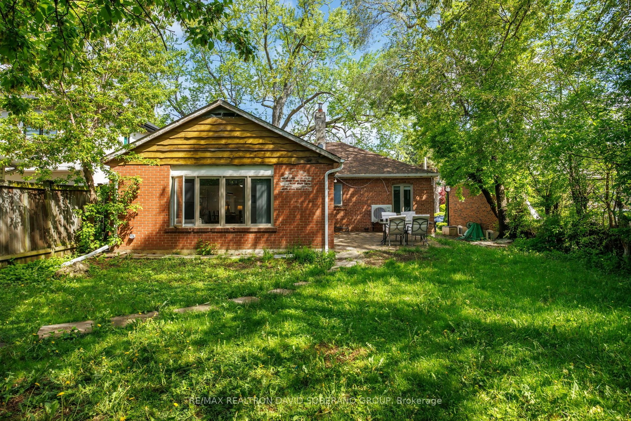 35 Almore Avenue, Toronto, ON, M3H 2G9 - 44