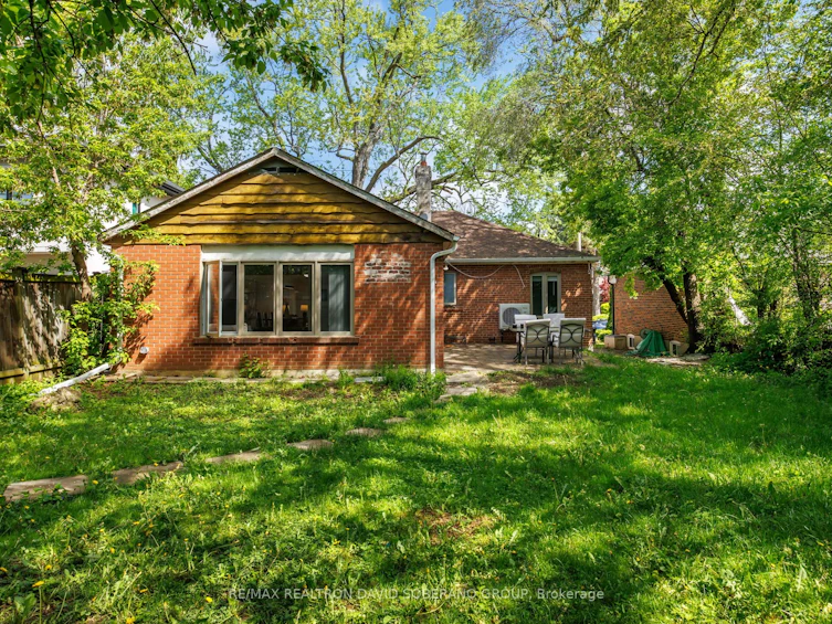 35 Almore Avenue, Toronto, ON, M3H 2G9 - 44