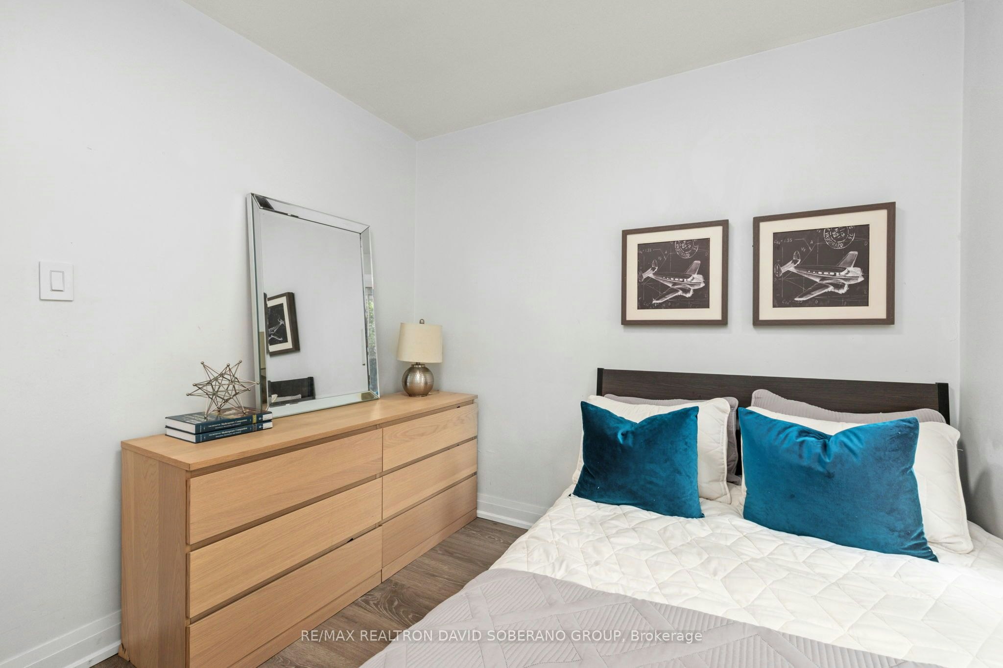 35 Almore Avenue, Toronto, ON, M3H 2G9 - 19