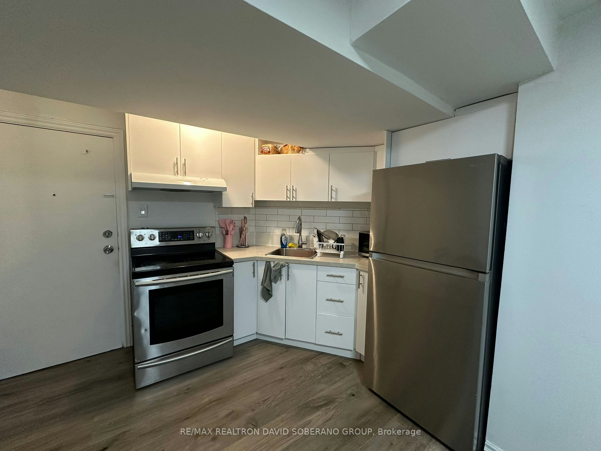 35 Almore Avenue, Toronto, ON, M3H 2G9 - 35