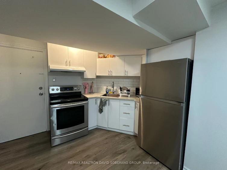 35 Almore Avenue, Toronto, ON, M3H 2G9 - 35