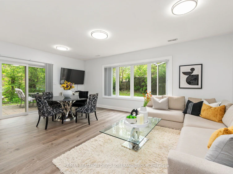 35 Almore Avenue, Toronto, ON, M3H 2G9 - 9