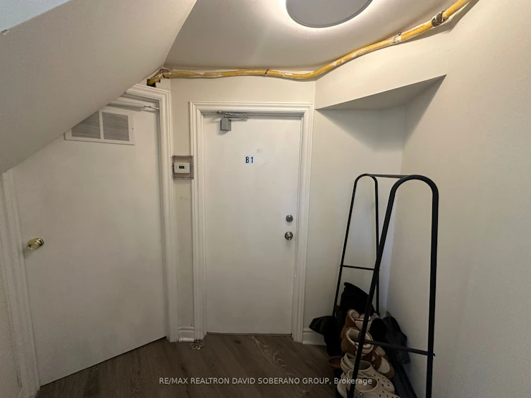 35 Almore Avenue, Toronto, ON, M3H 2G9 - 27