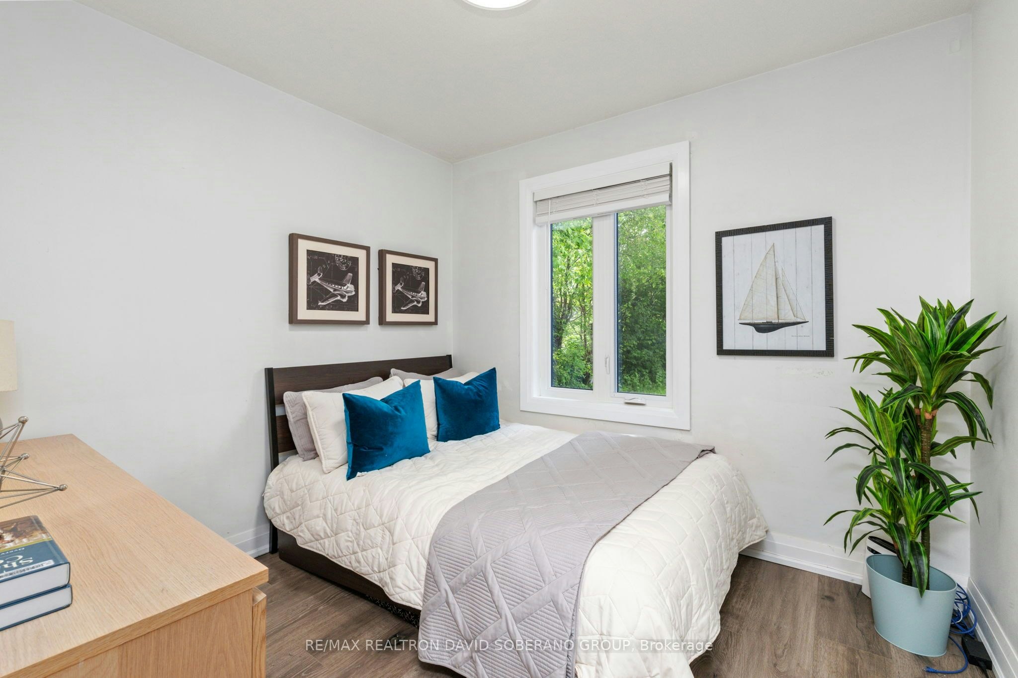 35 Almore Avenue, Toronto, ON, M3H 2G9 - 18