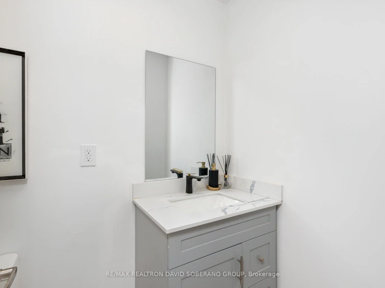 35 Almore Avenue, Toronto, ON, M3H 2G9 - 17