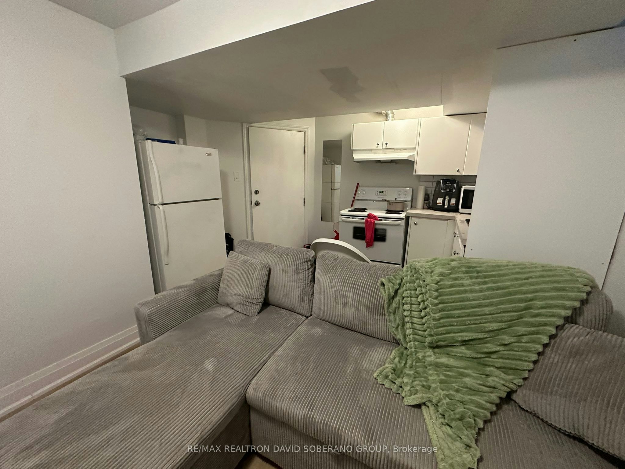 35 Almore Avenue, Toronto, ON, M3H 2G9 - 29