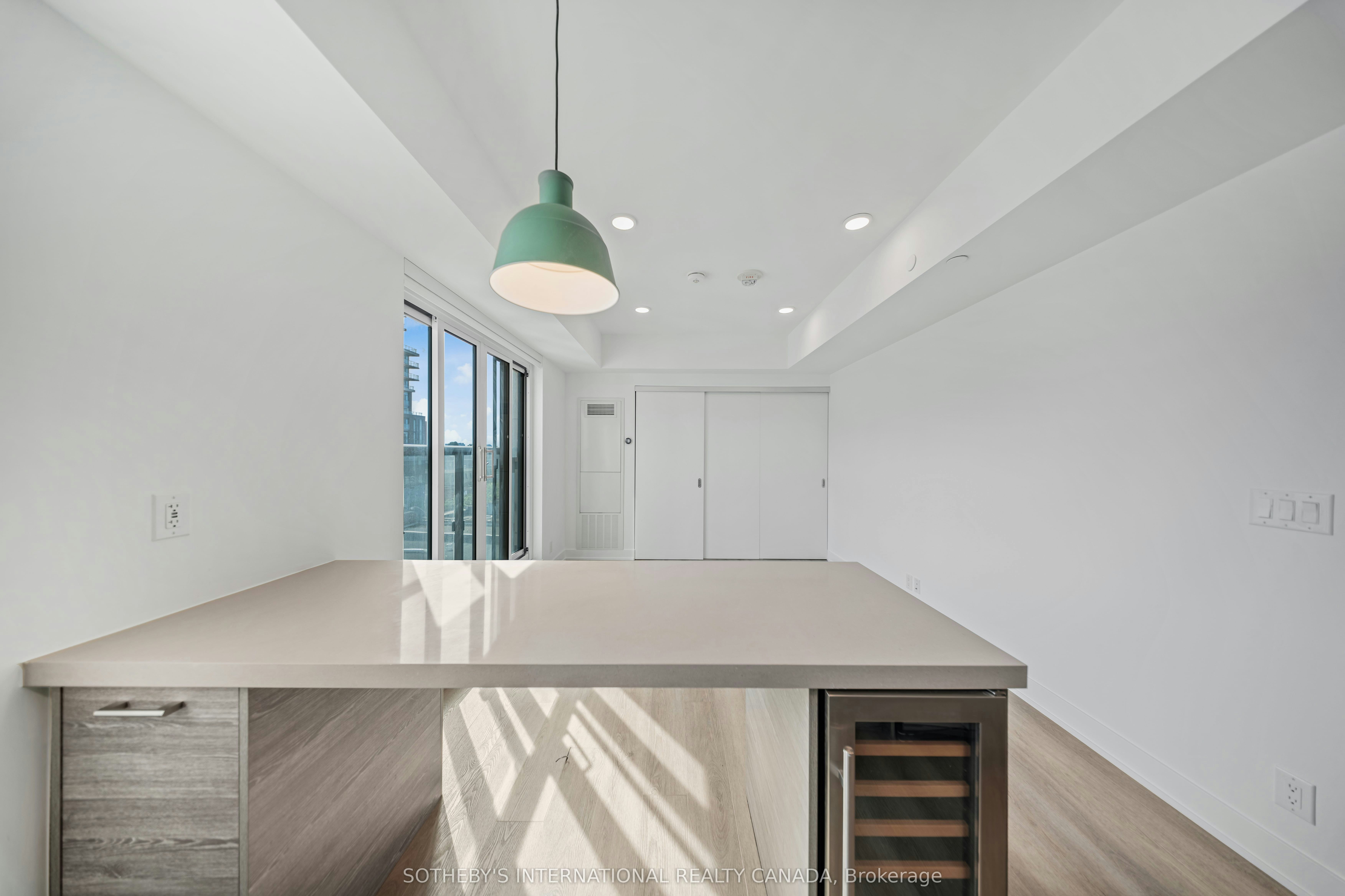 208-484 Spadina Avenue, Toronto, ON, M5S 0E4 - 4