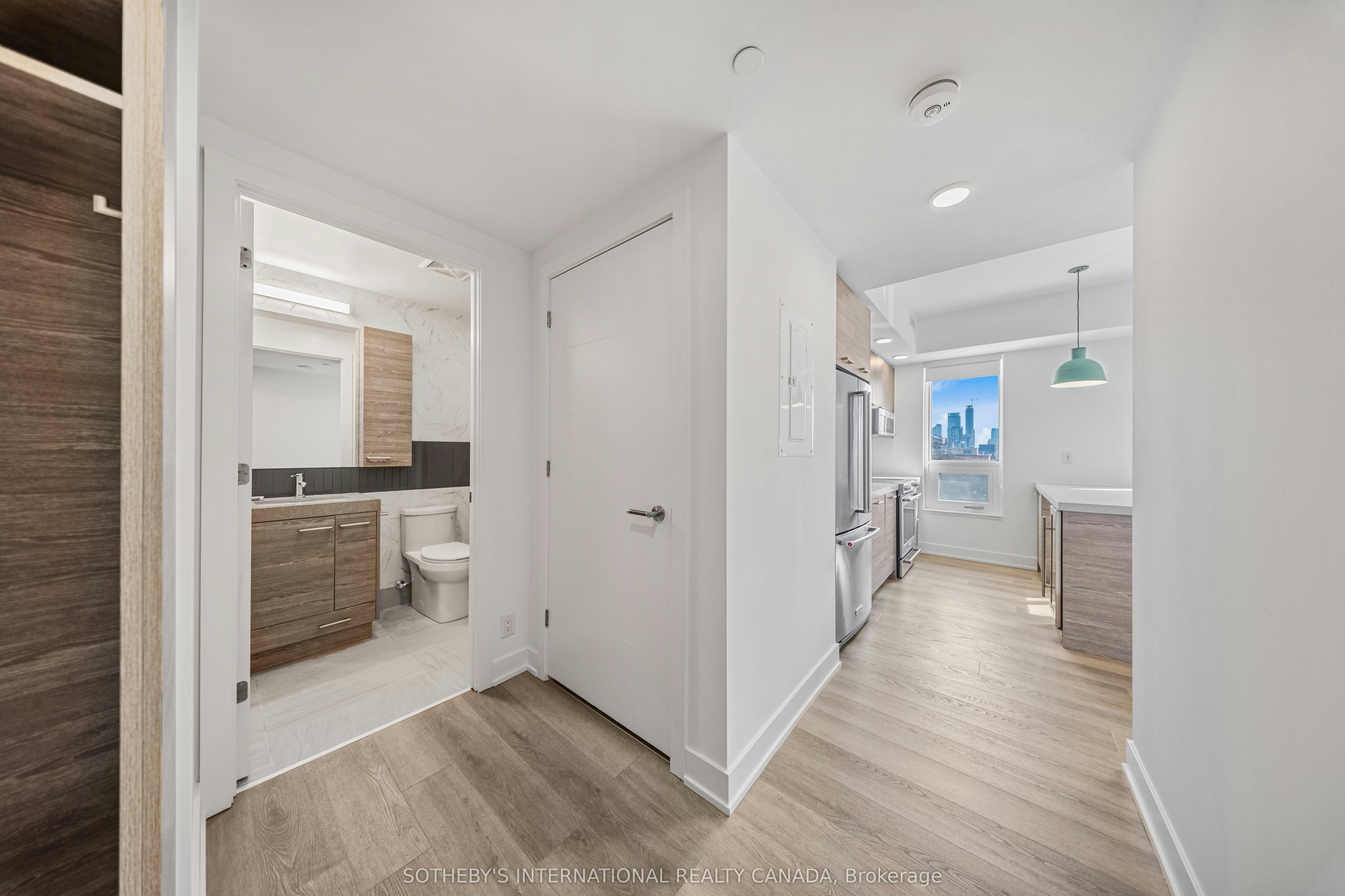 208-484 Spadina Avenue, Toronto, ON, M5S 0E4 - 3