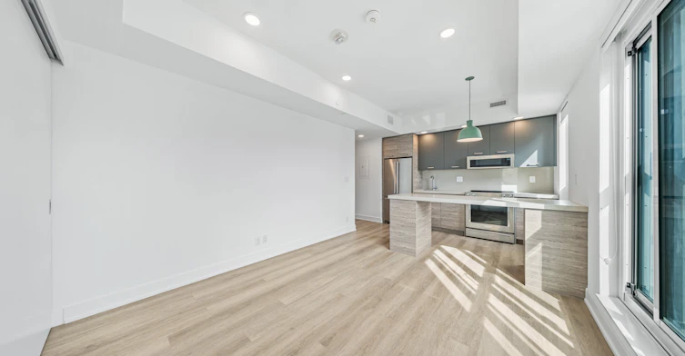 208-484 Spadina Avenue, Toronto, ON, M5S 0E4 - 8