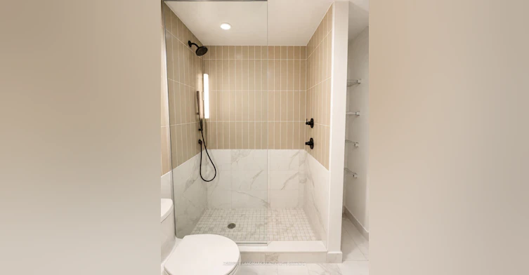 1104-327 King Street W, Toronto, ON, M5Y 0W7 - 10
