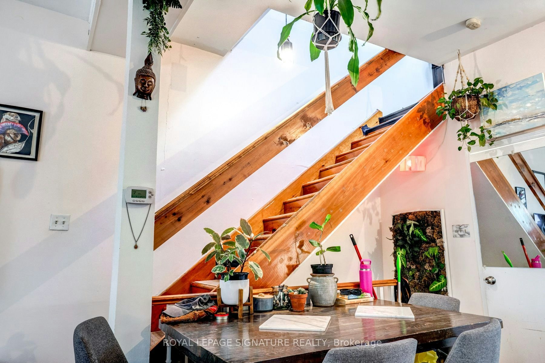 930 King Street W, Toronto, ON, M5V 1P5 - 4