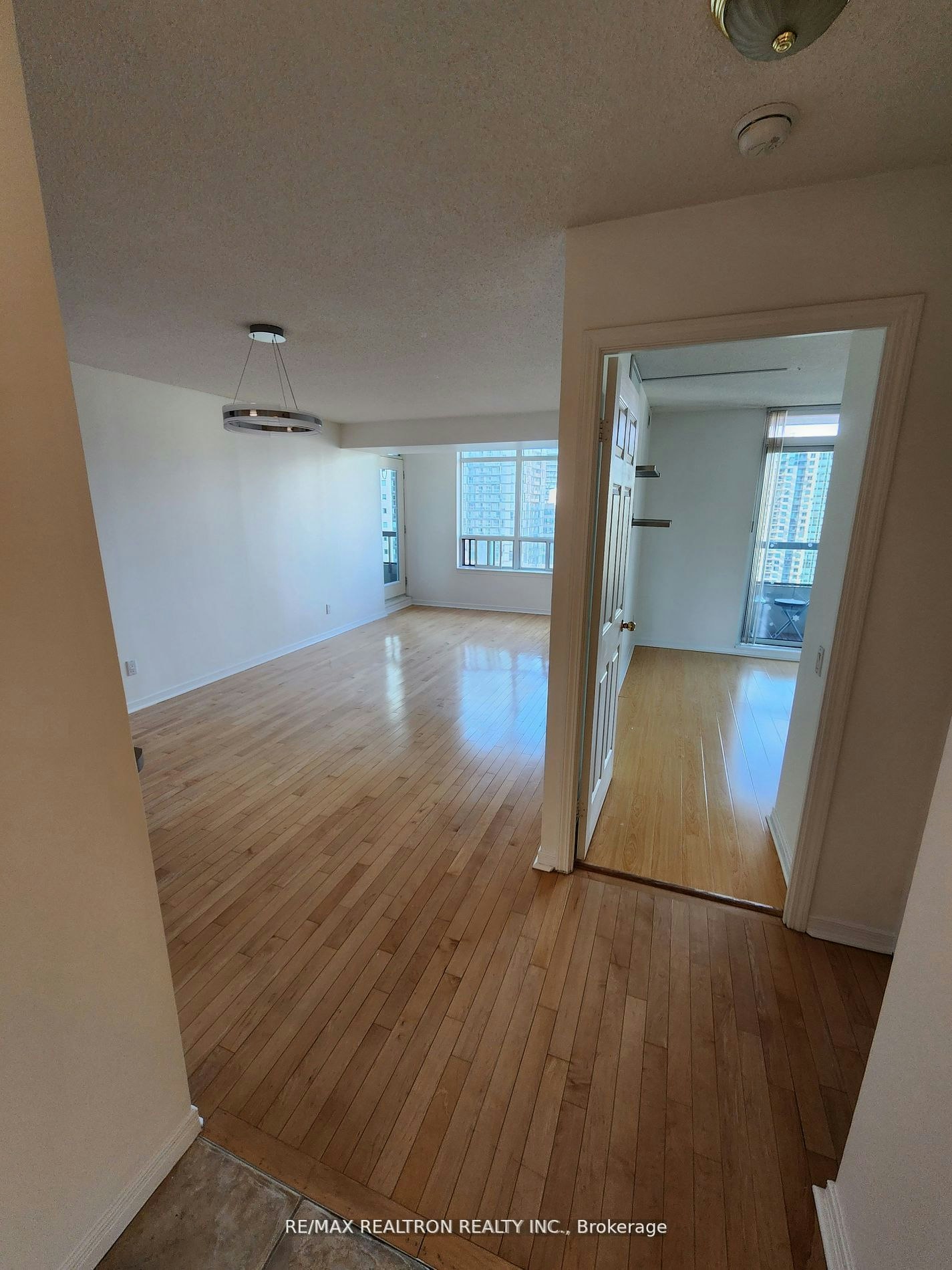 1112-33 Empress Avenue, Toronto, ON, M2N 6Y7 - 10