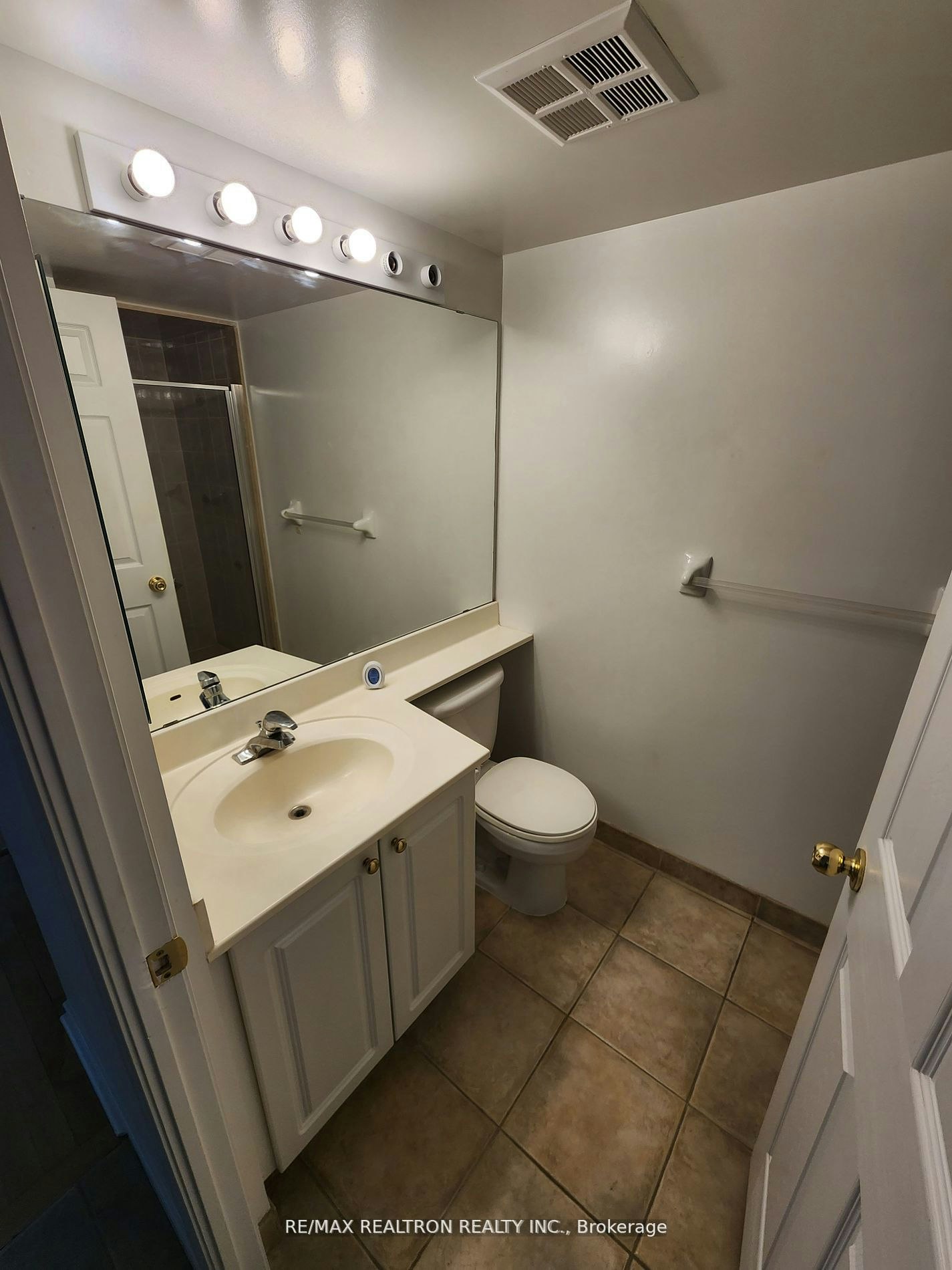 1112-33 Empress Avenue, Toronto, ON, M2N 6Y7 - 11