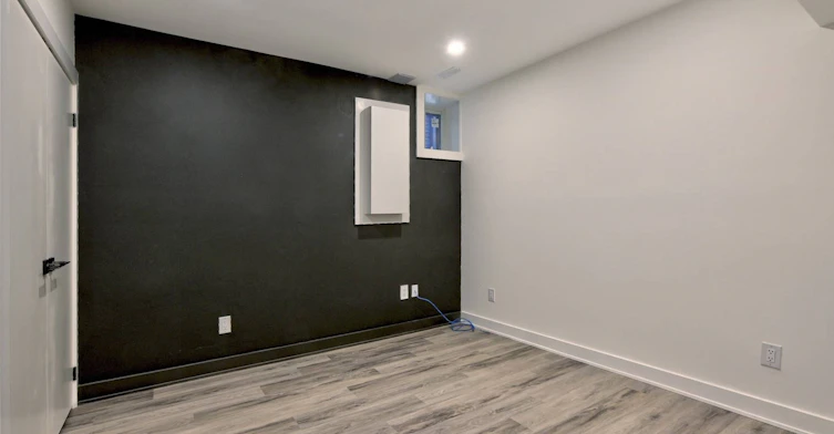 1-653 Manning Avenue, Toronto, ON, M6G 2W2 - 8