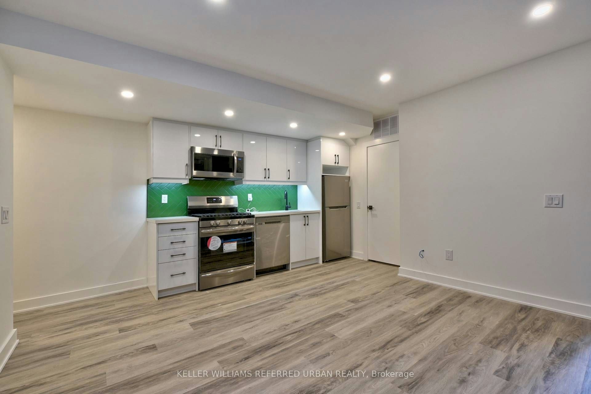1-653 Manning Avenue, Toronto, ON, M6G 2W2 - 4