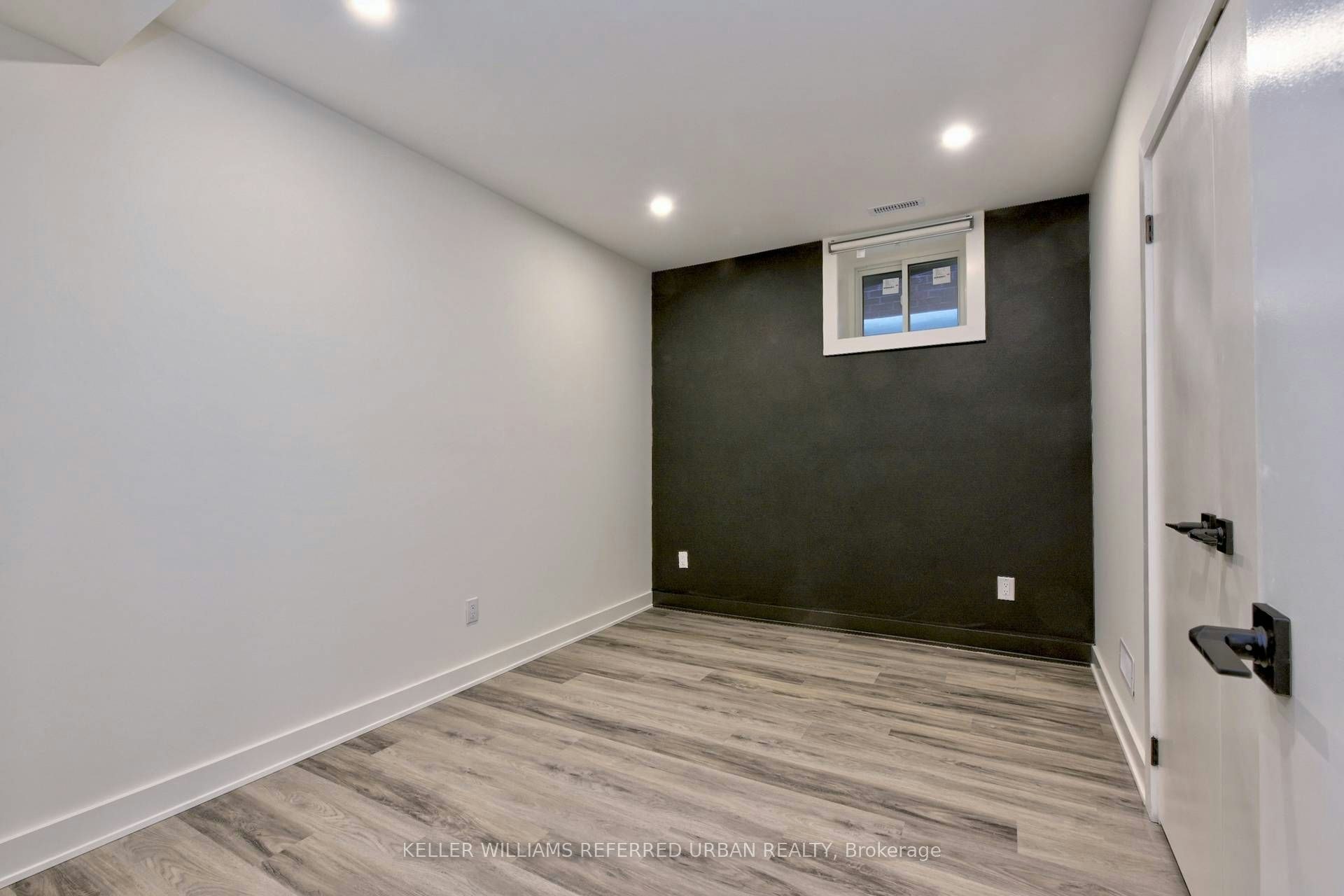 1-653 Manning Avenue, Toronto, ON, M6G 2W2 - 5