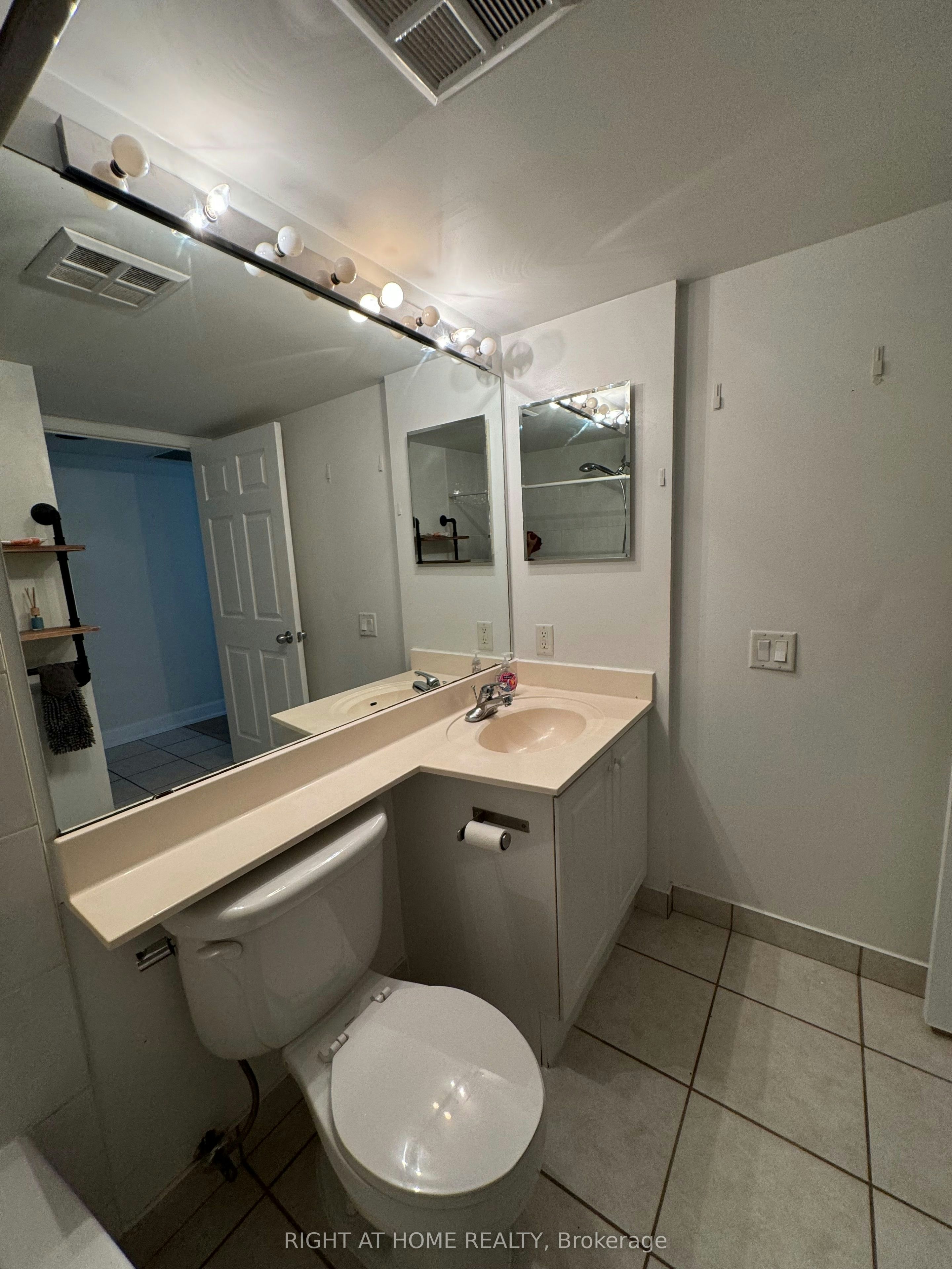 153 Beecroft Road, Toronto, ON, M2N 7C5 - 7