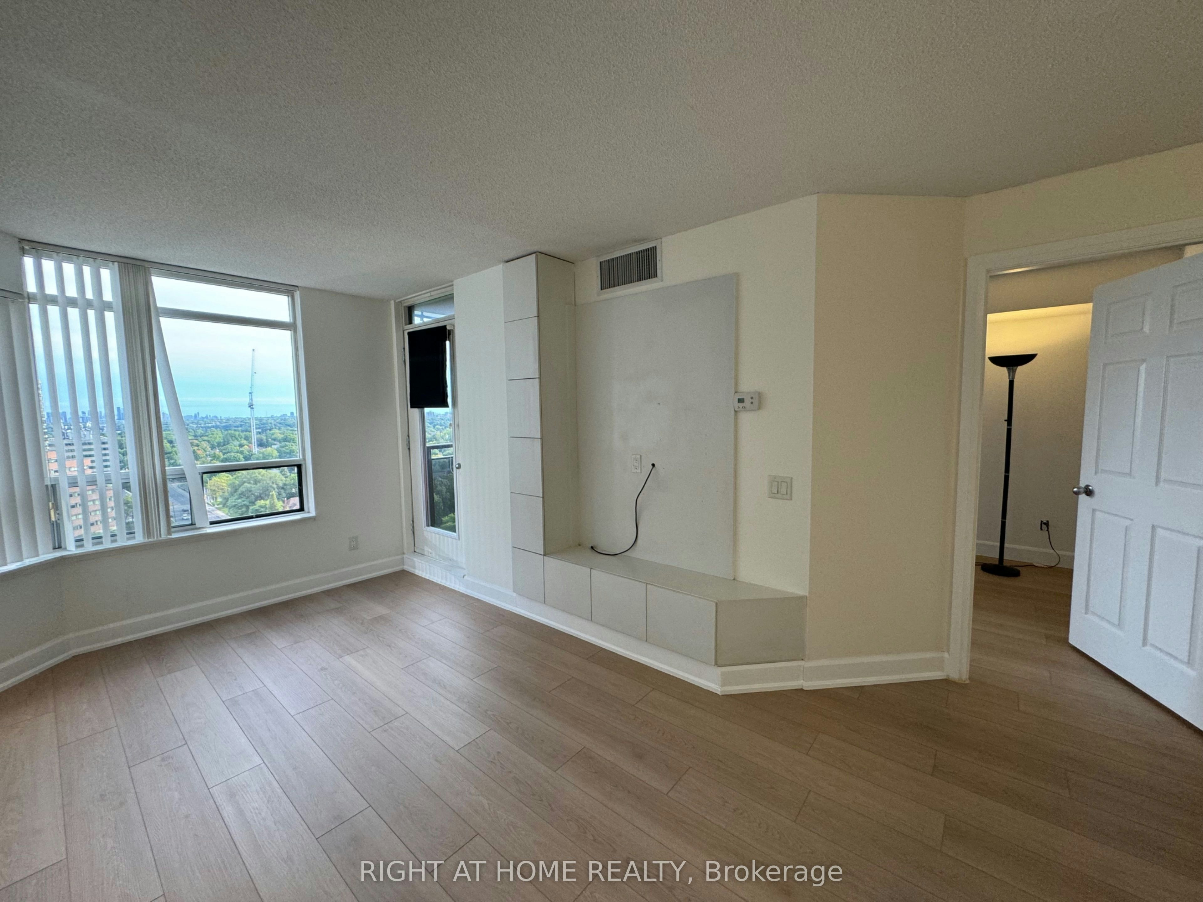 153 Beecroft Road, Toronto, ON, M2N 7C5 - 8