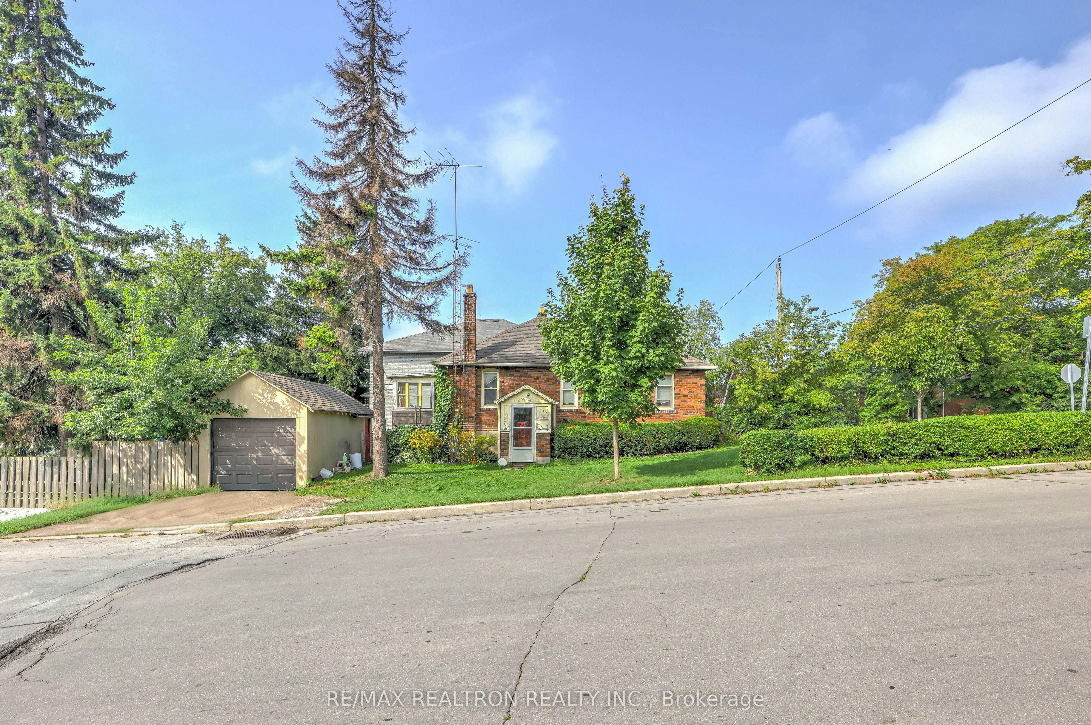 143 Harlandale Avenue, Toronto, ON, M2N 1P5