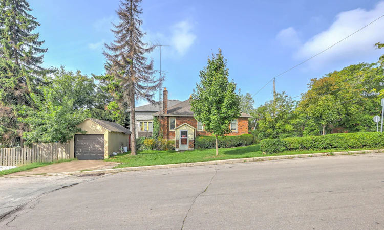 143 Harlandale Avenue