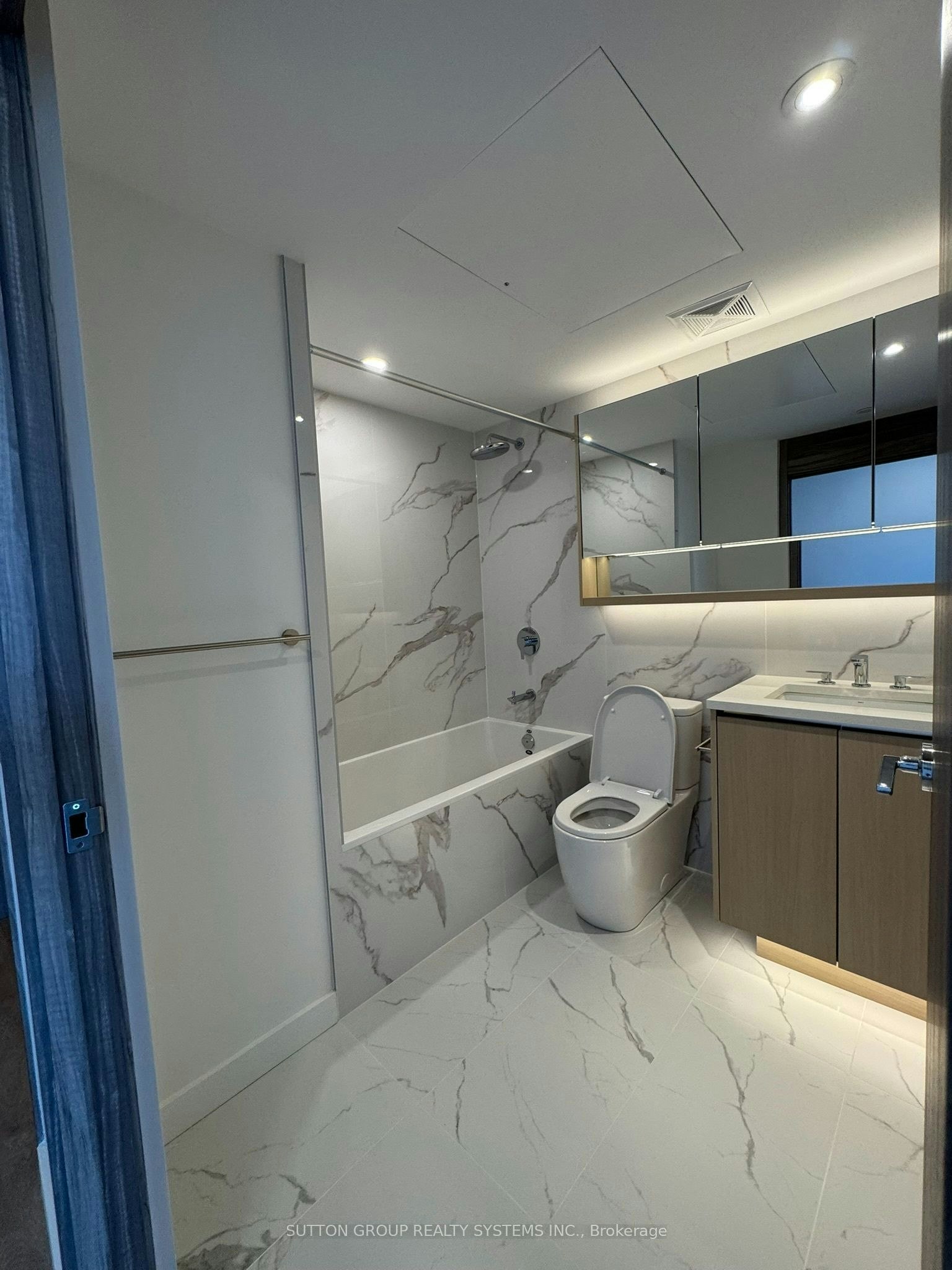 906-68 Esther Shiner Boulevard, Toronto, ON, M2K 0J6 - 8