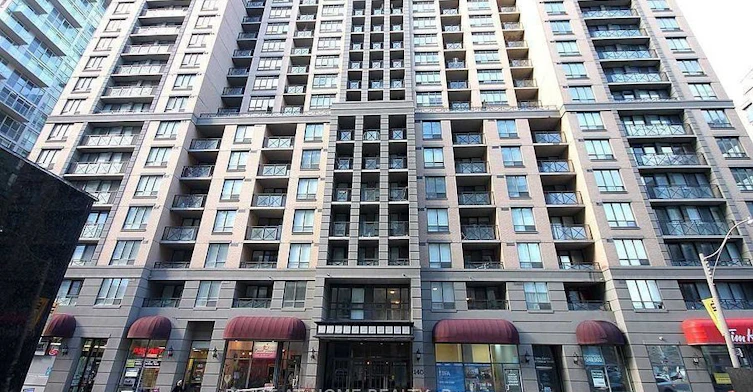 301-140 Simcoe Street, Toronto, ON, M5H 4E9