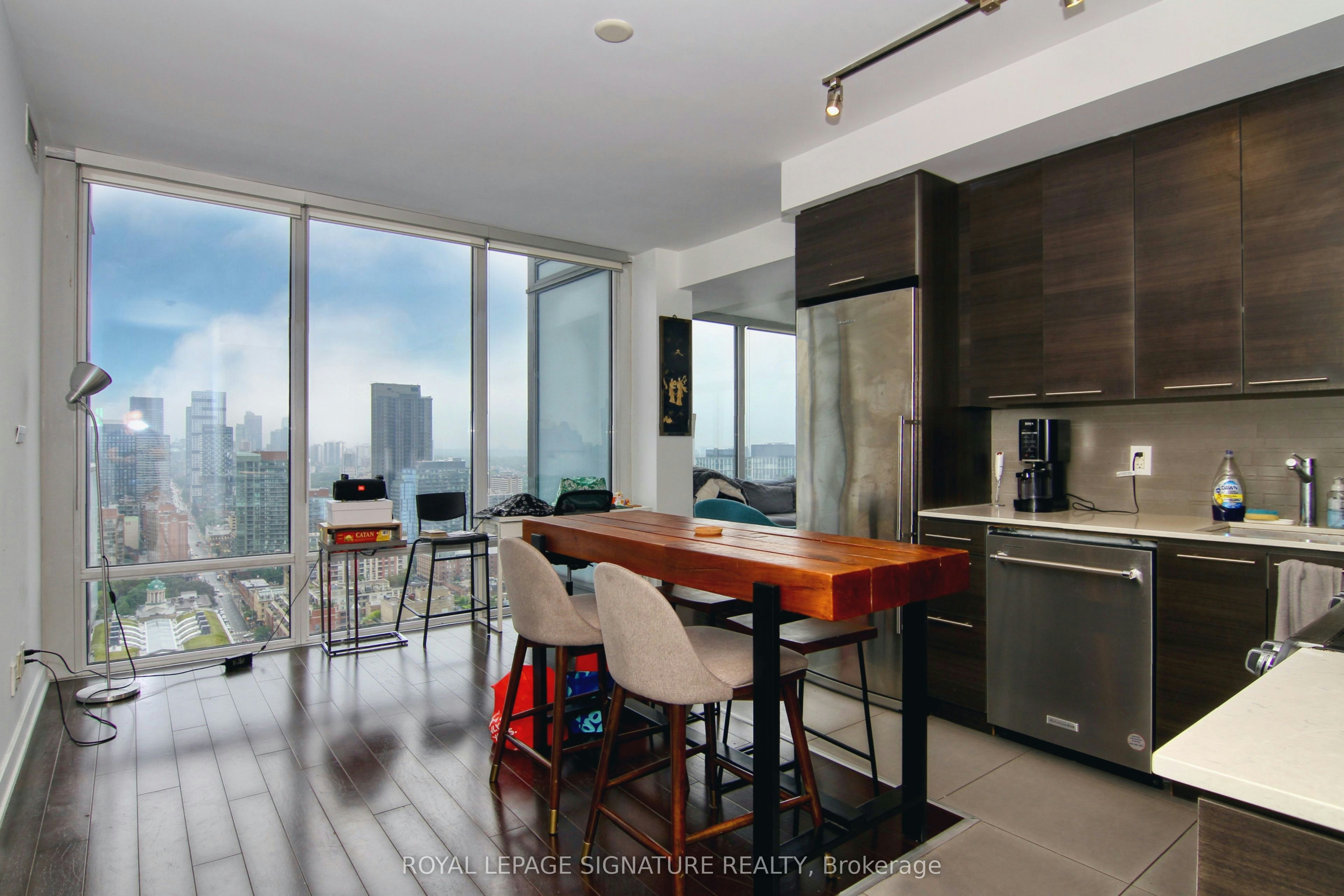 3004-1 Market Street, Toronto, ON, M5E 0A2 - 2