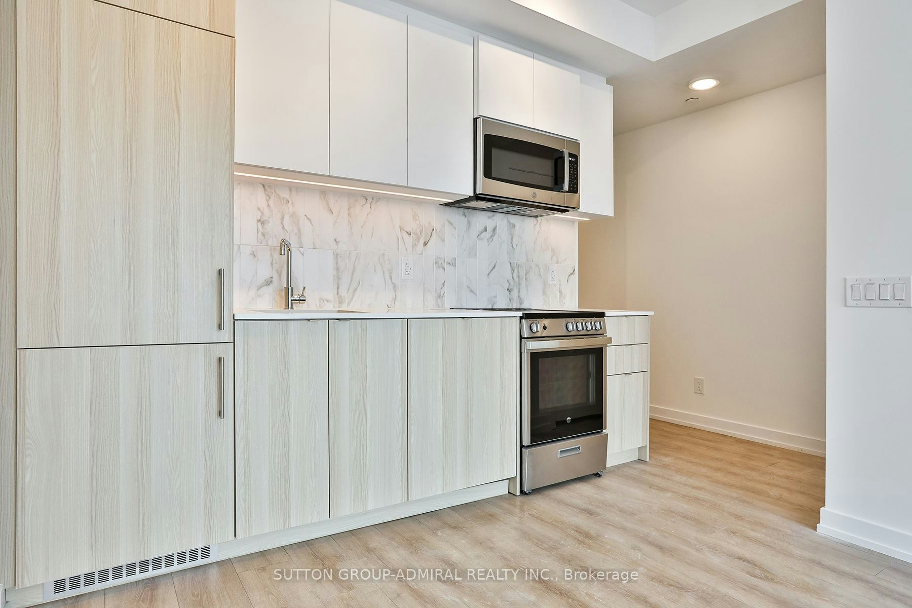 608-500 Dupont Street, Toronto, ON, M6G 1Y7 - 6
