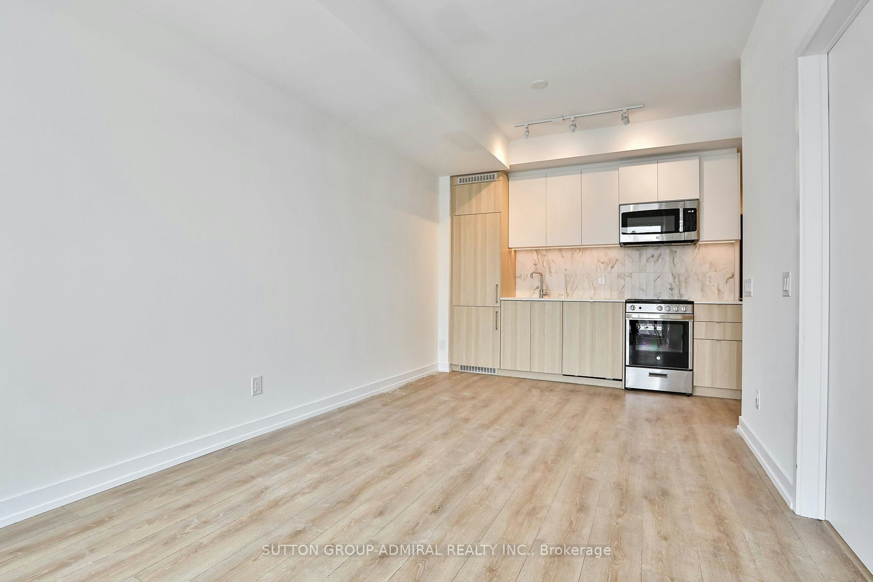 608-500 Dupont Street, Toronto, ON, M6G 1Y7 - 7