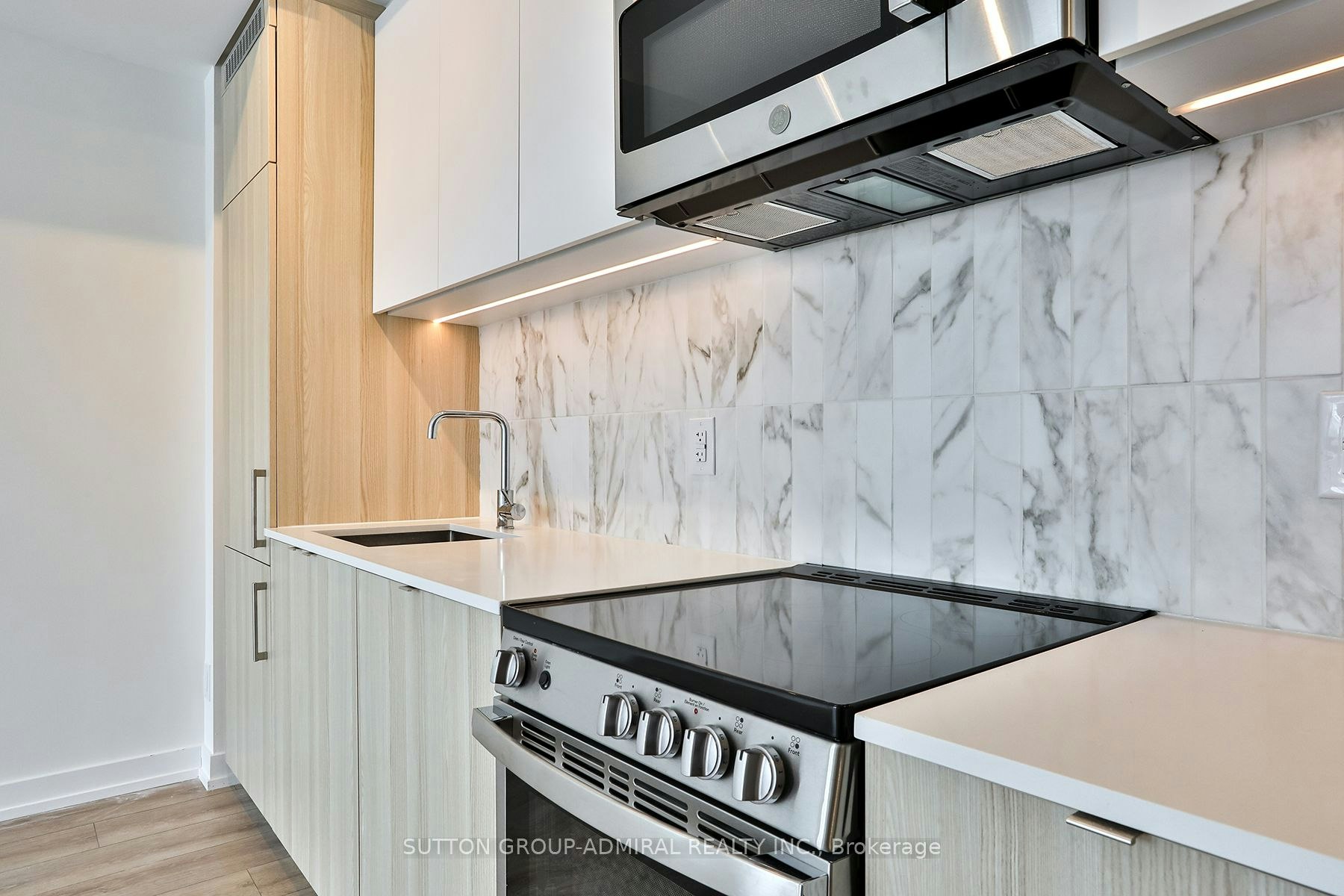 608-500 Dupont Street, Toronto, ON, M6G 1Y7 - 8