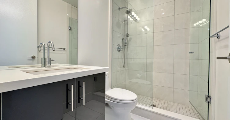 716-39 Queens Quay E, Toronto, ON, M5E 0A5 - 17