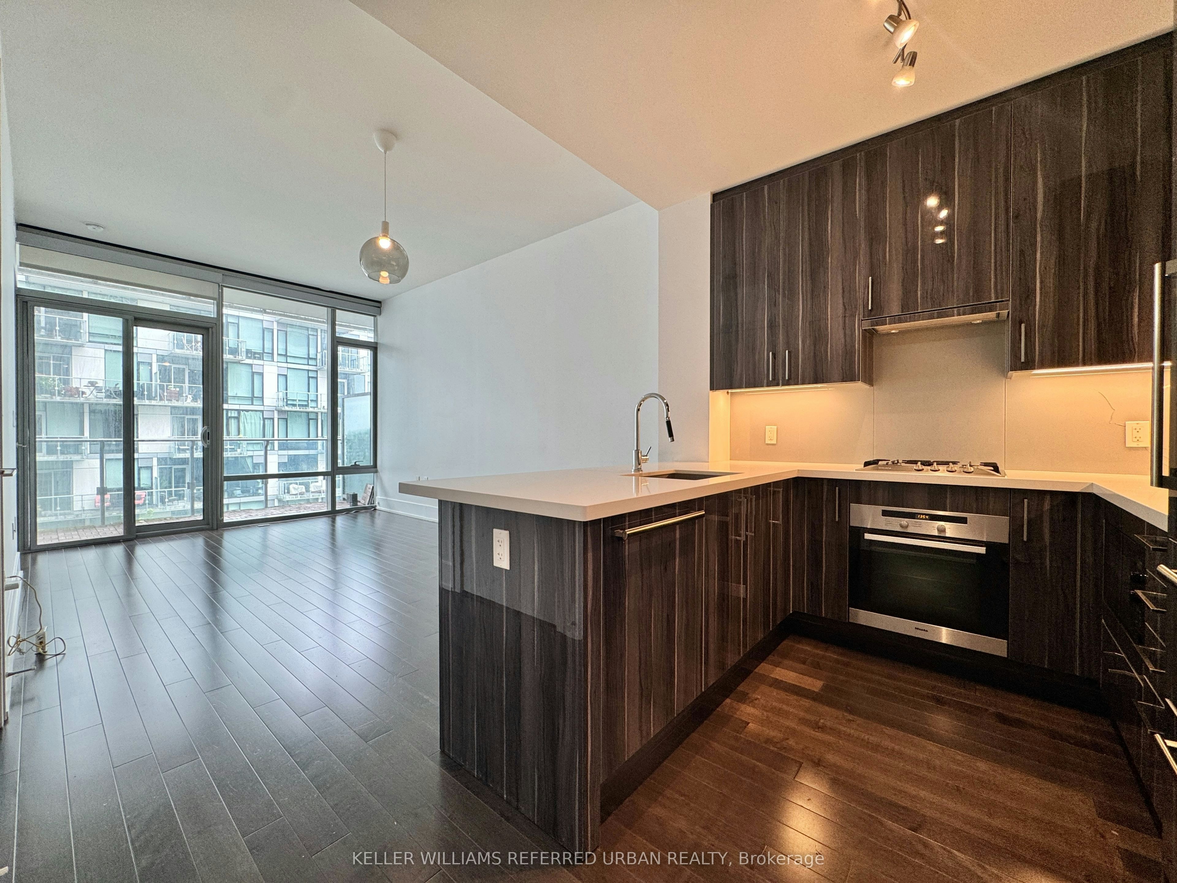 716-39 Queens Quay E, Toronto, ON, M5E 0A5 - 3
