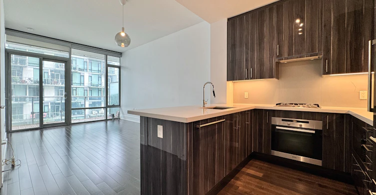 716-39 Queens Quay E, Toronto, ON, M5E 0A5 - 3