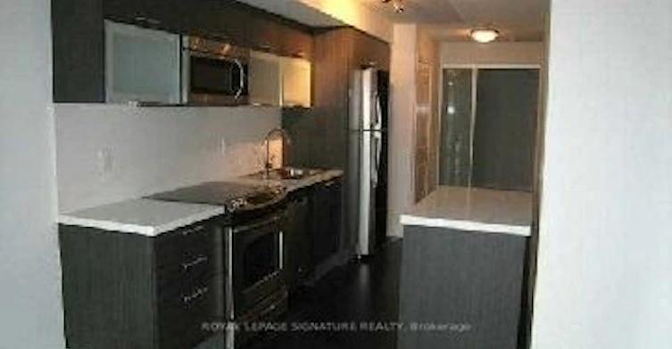 1116-386 Yonge Street, Toronto, ON, M5B 0A5 - 2