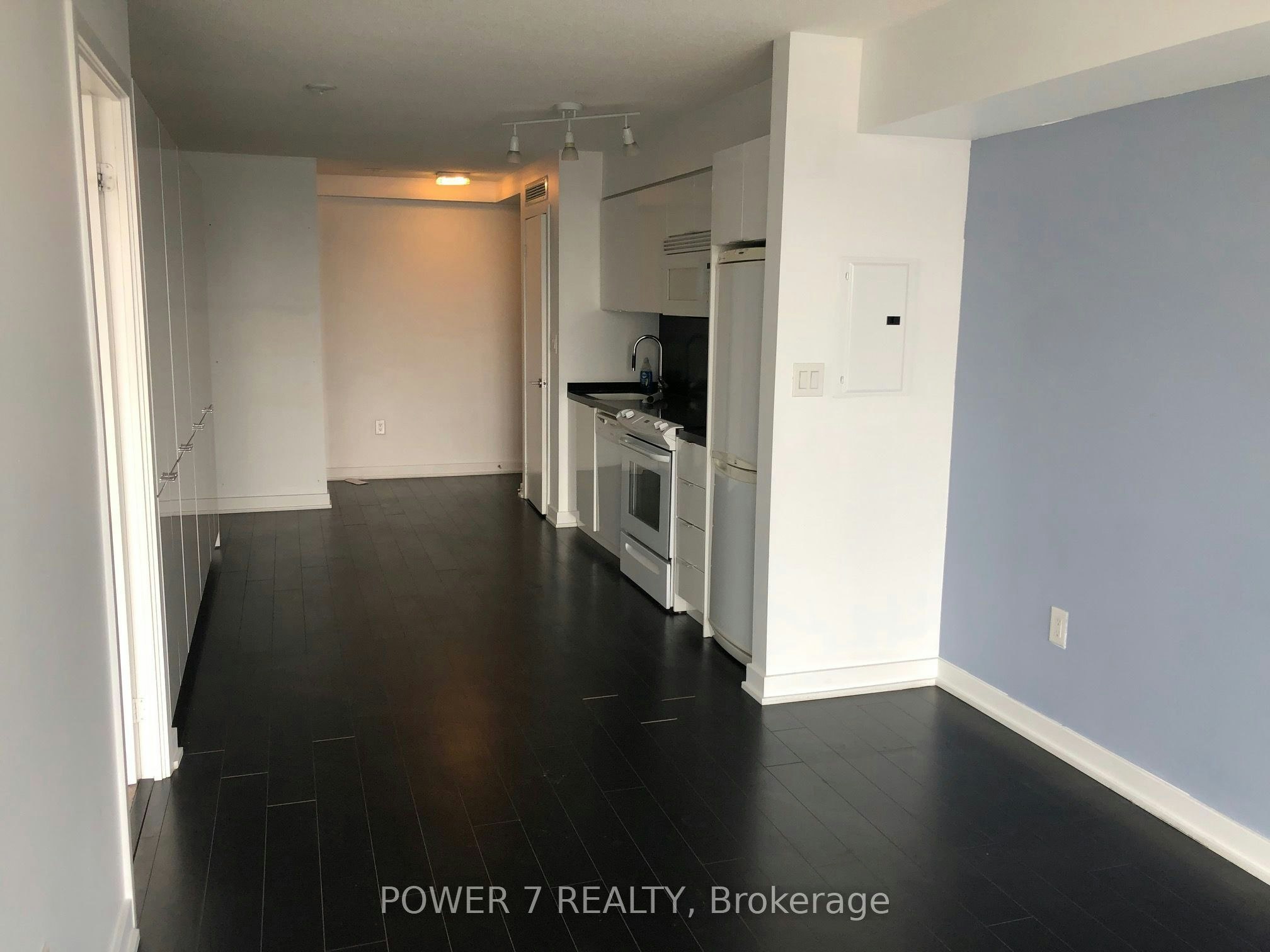 2116-15 Iceboat Terrace, Toronto, ON, M5V 4A5 - 5