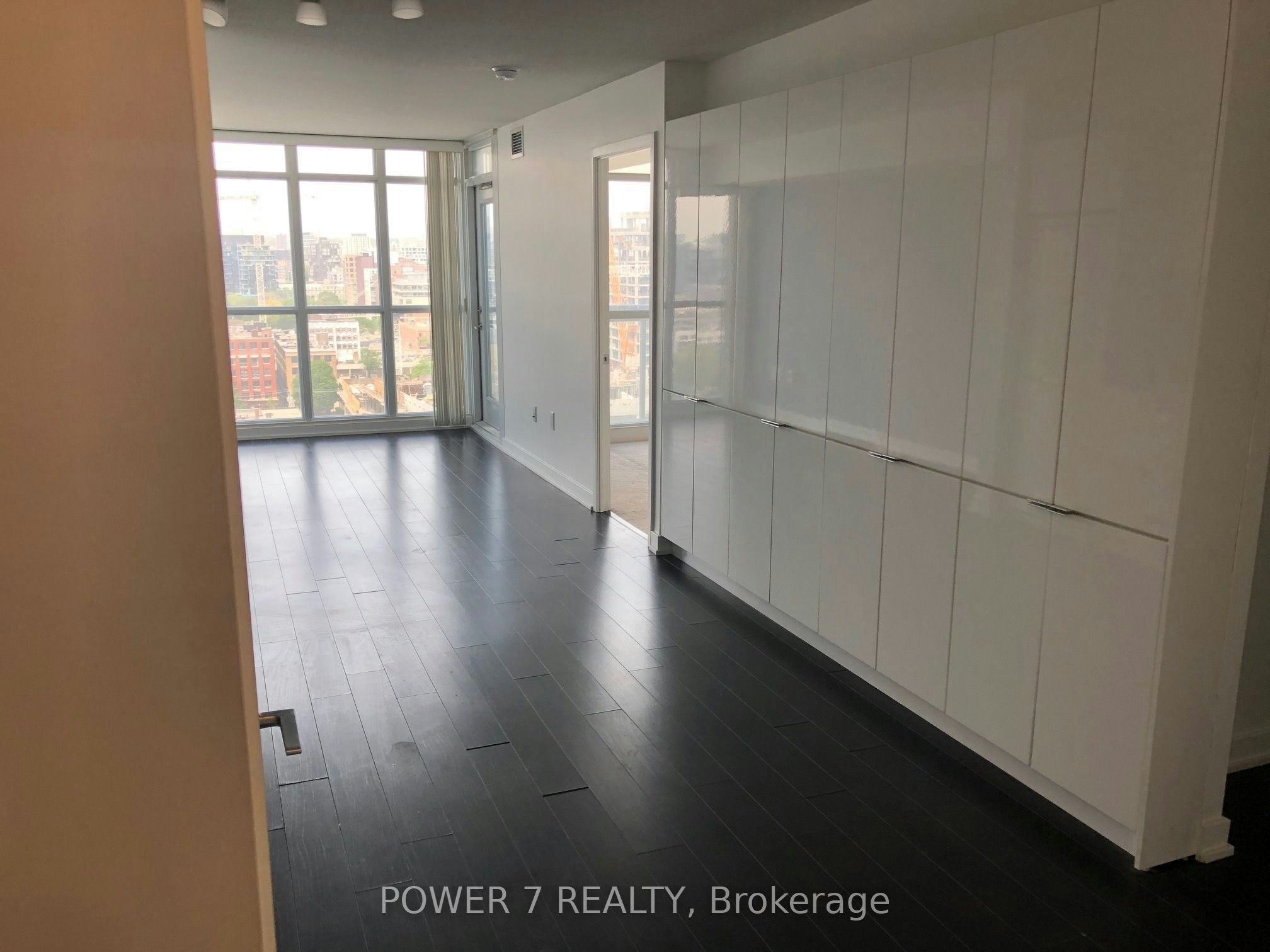 2116-15 Iceboat Terrace, Toronto, ON, M5V 4A5 - 8