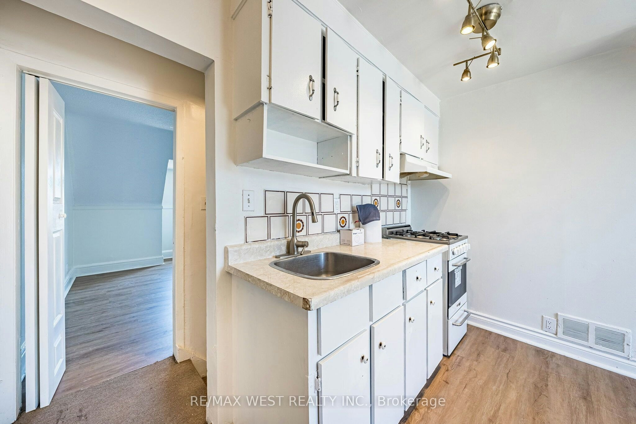 3-280 St Clarens Avenue, Toronto, ON, M6H 3W3 - 15