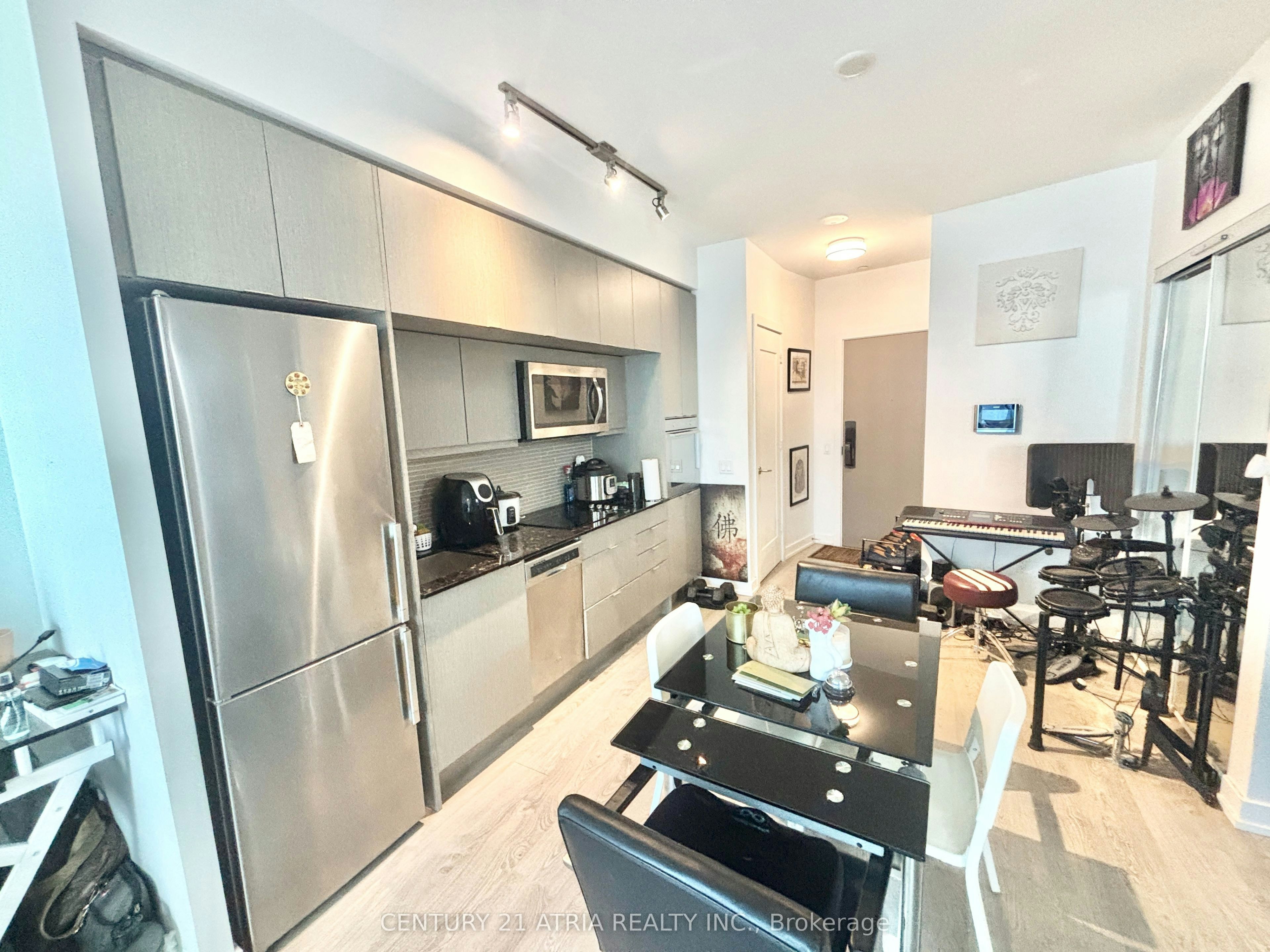 802-10 York Street, Toronto, ON, M5J 0E1 - 6