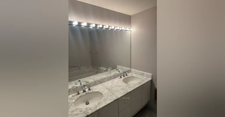 PH4-18 Lower Village Gate, Toronto, ON, M5P 3M1 - 10