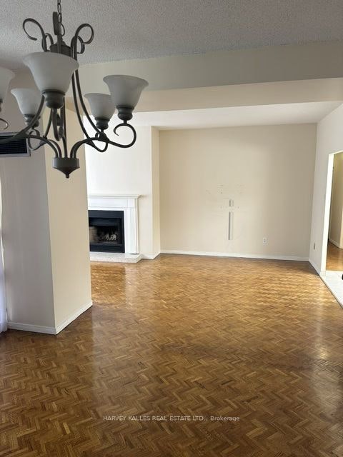 PH4-18 Lower Village Gate, Toronto, ON, M5P 3M1 - 7